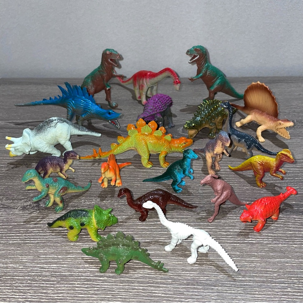 DINOSAUR TOYS Mixed Bundle Lot Of 22ea Sizes 2-7”